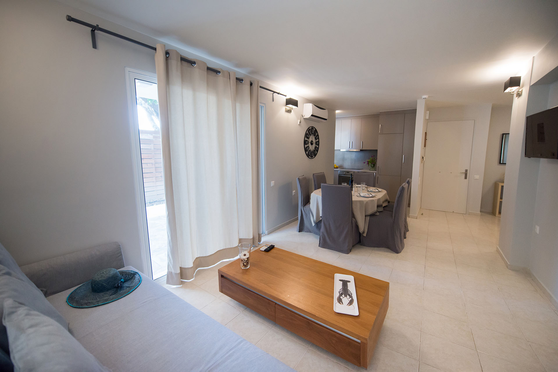 Accommodation - Luxury Serviced Apartments - High-End Flats With Personalized Service